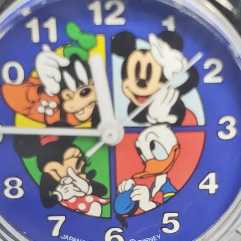 Disney Y2K Mickey Minnie Goofy Donald Analog Watch Clear